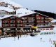 Skiurlaub mit Kindern in Lech: Sonnige Tage im Hotel Sonnenburg