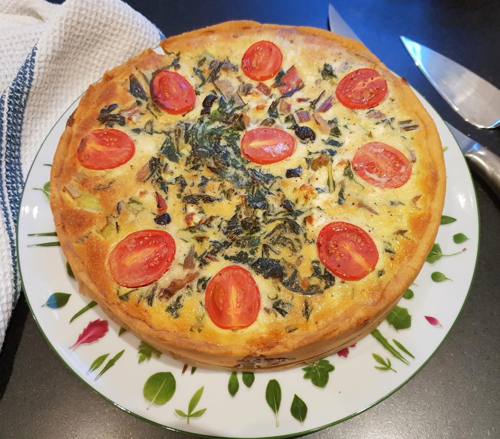 Mangold Quiche Rezept vegetarisch mit Feta + Walnüssen