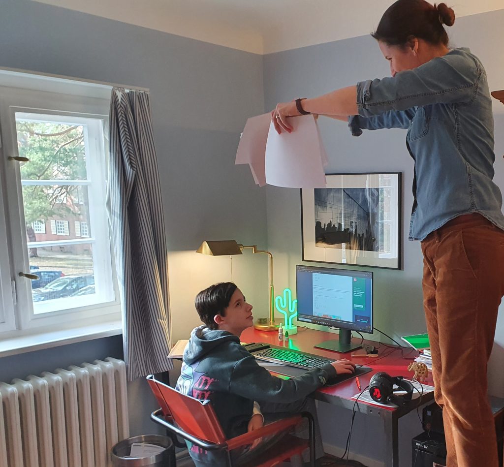 Mama ist digital "lost": Warum ich mir den Overhead Projektor zurückwünsche